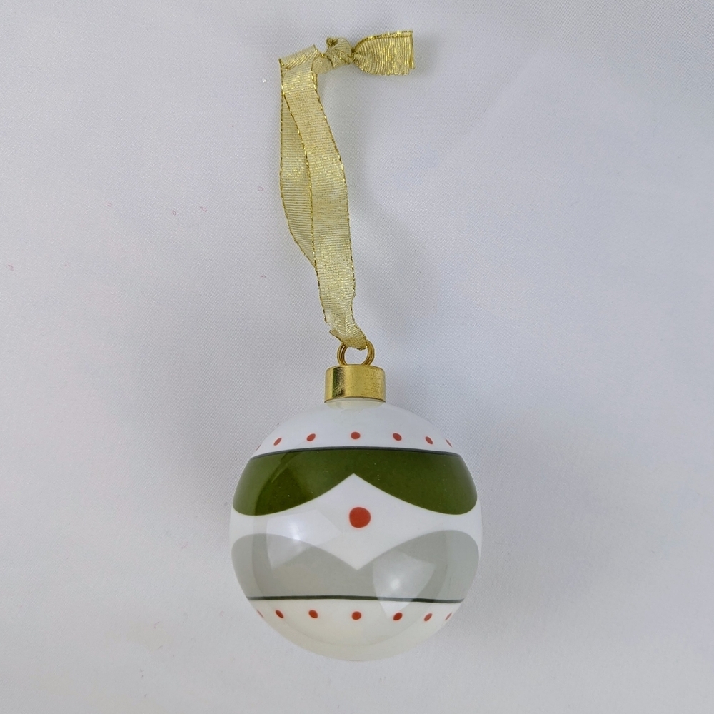 Spode Kit Kemp Ornament Geo Bauble Bone China Geometric Design White Green NWT - Picture 6 of 12
